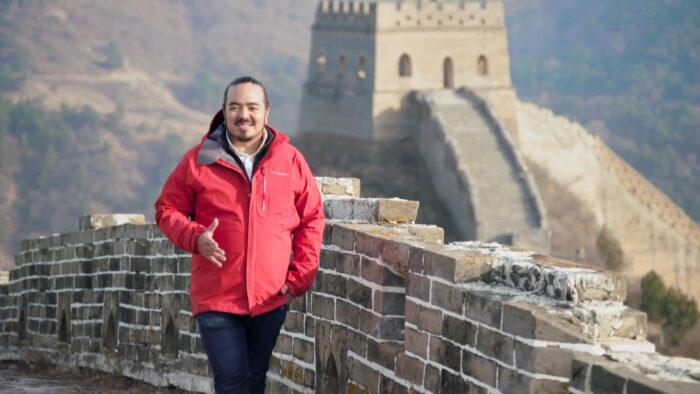 Angela Cerasi colour graded this shot of Adam Liaw standing in front of the Great Wall of China for the SBS documentary cooking show "Destination Flavour - China". Angela also graded "Destination Flavour - Japan"